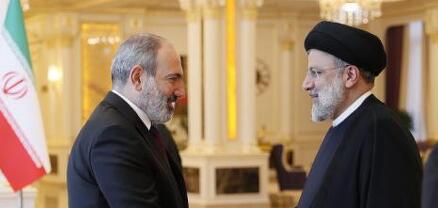 Փաշինյանն Իրանի նախագահին հրավիրել է Հայաստան