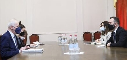 Կոնջորյանն ու ԵՄ-ում Կանադայի հատուկ բանագնացը քննարկել են ՀՀ-ում ժողովրդավարական բարեփոխումները