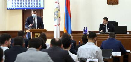 Հրաչյա Սարգսյանը չի կարողանում ազատվել նախկին քաղաքապետի վերջին կադրից․ Հրապարակ