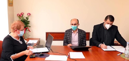 Արտակ Բեգլարյանն այցելել է «Համաճարակաբանության և հիգիենայի կենտրոն»