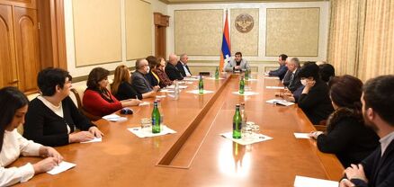 Արայիկ Հարությունյանն ընդունել է «Ի պաշտպանություն Արցախի» հասարակական նախաձեռնության անդամներին