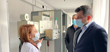 Երևանի փոխքաղաքապետ Գևորգ Սիմոնյանն այցելել է համայնքային բուժհաստատություններ