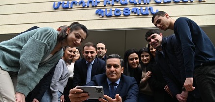 Միասին` Հայաստանի ու Արցախի թիկունքին․ Արման Թաթոյան