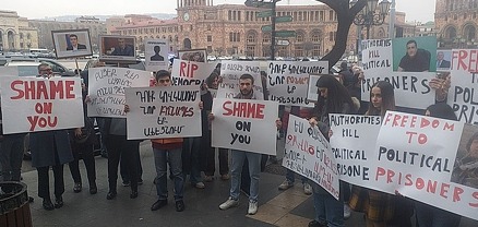 Բողոքի ակցիա՝ ընդդեմ ադրբեջանցիների՝ Հայաստան ժամանելու