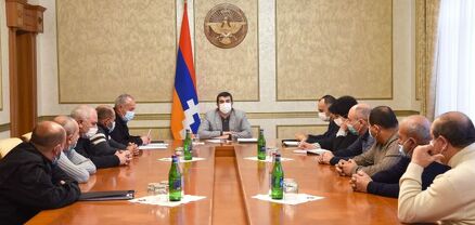 Արայիկ Հարությունյանն ընդունել է Արցախյան երրորդ պատերազմում զոհված և անհետ կորած զինծառայողների հարազատների միության անդամներին