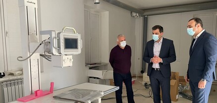 Երևանի քաղաքապետի տեղակալն այցելել է համայնքային պոլիկլինիկաներ