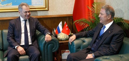 Շոյգուն և Թուրքիայի պաշտպանության նախարարը քննարկել են Ուկրաինայում տիրող իրավիճակը