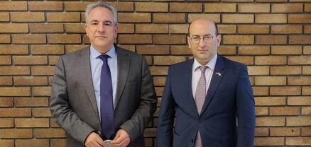 Հունաստանում Հայաստանի դեսպանը հանդիպել է Հունաստանի վարչապետի  խորհրդական Թանոս Դոկոսի հետ