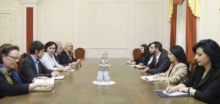 Ռուբեն Ռուբինյանը դեսպանների հետ մտքեր է փոխանակել հայ-թուրքական հարաբերությունների վերաբերյալ