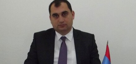 Գյումրիում ոստիկանները բիրտ ուժ կիրառելով բերման են ենթարկել Կարապետ Պողոսյանին