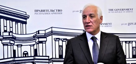 Նախագահը որևէ ձևով կաշկանդված չէ աշխատելու քաղաքական ամբողջ սեկտորի հետ. Վահագն Խաչատուրյան