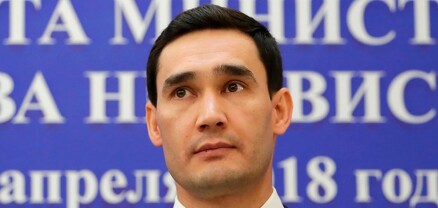 Գուրբանգուլի Բերդիմուհամեդովի որդին ընտրատեղամաս է ժամանել ժիգուլիով