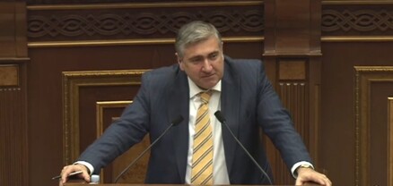 Ալեն Սիմոնյանը Բալիի ամբիոնն օգտագործելու է Արցախի հարցը առաջ մղելու համա՞ր. Արթուր Խաչատրյան