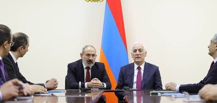 Փաշինյանը ԲՏԱ աշխատակազմին է ներկայացրել նորանշանակ նախարարին
