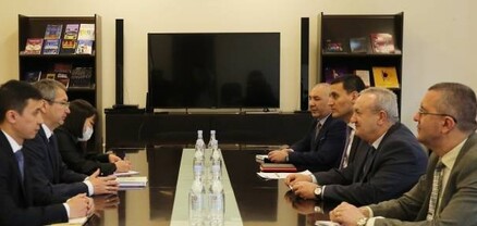 Վահրամ Դումանյանն ընդունել է ՀՀ-ում Ղազախստանի դեսպանին
