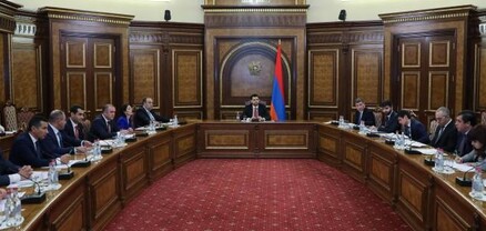 Փոխվարչապետ Համբարձում Մաթևոսյանը և Գնել Սանոսյանը մարզպետների հետ քննարկել են 2021 թ․ ավարտած ծրագրերը