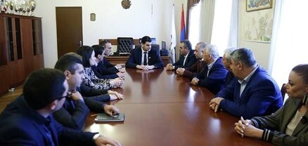 Հրաչյա Սարգսյանը ներկայացրել է Աջափնյակ վարչական շրջանի նոր ղեկավարին