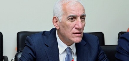 Հայ կինը մեր արժեհամակարգի պահապանն է, մեր ինքնության առանցքը․ ՀՀ նախագահի ապրիլյոթյան ուղերձը