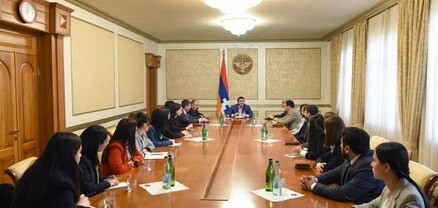 Արայիկ Հարությունյանը ապագա դիվանագետներին ներկայացրել է Արցախի առջև ծառացած հիմնախնդիրները