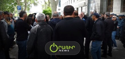 Զոհված զինծառայողների ծնողների բողոքի ակցիան դատախազության շենքի մոտ. ՈՒՂԻՂ