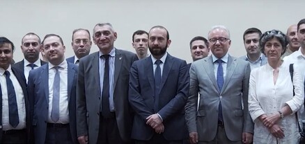 ՀՀ ԱԳ նախարարը հայ գործարարների պատվիրակության հետ այցելել է Հնդկաստանի ամենամեծ նավահանգիստ