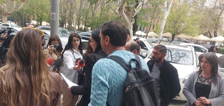 Զոհվածների ծնողները հաղորդում են ներկայացնում Նիկոլ Փաշինյանի դեմ