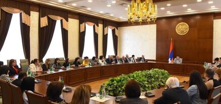 Արայիկ Հարությունյանը հանդիպել է ԱրՊՀ գիտական խորհրդի հետ