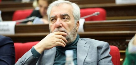 Ովքեր են ուղղորդում Անդրանիկ Քոչարյանին․ Հրապարակ