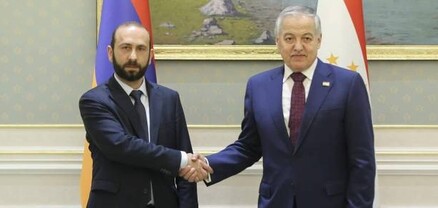 Արարատ Միրզոյանը հանդիպել է Տաջիկստանի արտաքին գործերի նախարարի հետ