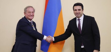 Ալեն Սիմոնյանն ընդունել է Ֆրանսիա-Հայաստան բարեկամական խմբի պատվիրակությանը