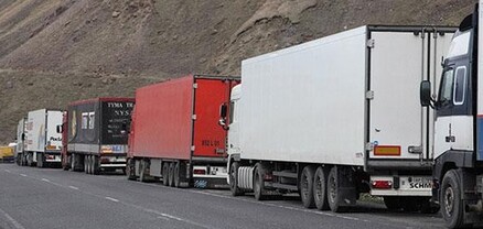 Գլխարկները թեք դրած՝ բեռնատարները կբարձեն ու հայդե՜ ․․․ ոչ մի տեղ