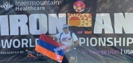 Դատավոր Դավիթ Հարությունյանը «IRONMAN» հեղինակավոր մրցաշարին ծածանել է Արցախի դրոշը