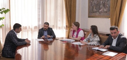 ԱԻ նախարար Արմեն Փամբուխչյանն ընդունել է քաղաքացիների
