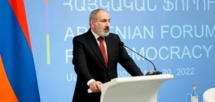 Մեր ժողովրդավարությունը  բախվում է երկու խումբ խնդիրների. Փաշինյան
