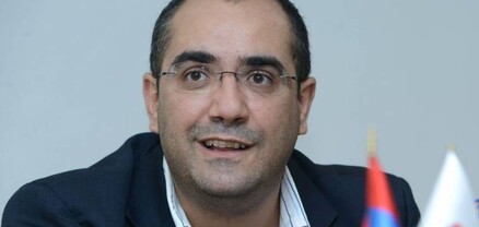 Հրաչյա Ռոստոմյանը նոր կուսակցություն է ստեղծում