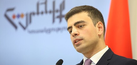 ՀՀ կառավարությունն է վճարում արցախցիների կոմունալը կամ աշխատավարձը, էժան և պրիմիտիվ խոսակցություն է