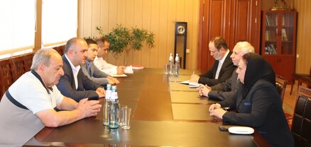 Արարատի մարզպետ Սեդրակ Թևոնյանն այսօր ընդունել է Իրանի դեսպանին