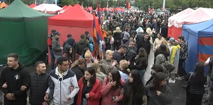 Մեկնարկել է ընդդիմության քայլերթը