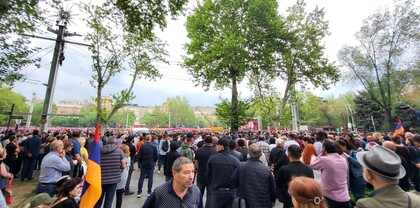 Վրաններ ենք տեղադրելու և գիշերելու Ֆրանսիայի հրապարակում. Իշխան Սաղաթելյան