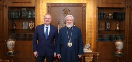 Արամ Ա կաթողիկոսն ընդունել է Լիբանանում Ռուսաստանի և Հայաստանի դեսպաններին