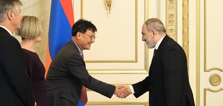 Վարչապետ Նիկոլ Փաշինյանն ընդունել է Ասիական զարգացման բանկի փոխնախագահ Շիխին Չենին