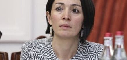 Դպրոցի տնօրենի կողմից կաշառք պահանջելու վերաբերյալ աղմկահարույց ձայնագրությունը հետեւանքներ է ունեցել. փոխնախարար