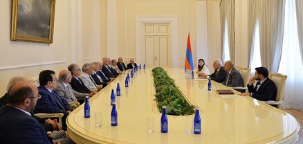 Վահագն Խաչատուրյանն ընդունել է Ռամկավար ազատական կուսակցության պատվիրակությանը