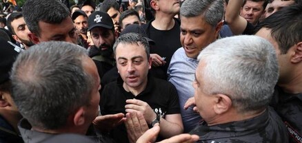 Լռություն՝ փոթորիկից առաջ․ Հրապարակ