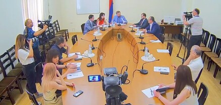 Տնտեսվարող սուբյեկտները պետք է ապահովեն քարտով անկանխիկ վճարման ընդունում. փոխնախարար