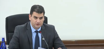 Մինչև ֆինանասական ազդեցություն աշխատողների  վրա չունենանք, ուրիշ ձև չի աշխատի. համոզելով, խնդրելով չի լինում էդ.  քաղաքապետ