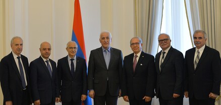 Նախագահ Վահագն Խաչատուրյանն ընդունել է Հայ ավետարանական եկեղեցու պատվիրակությանը