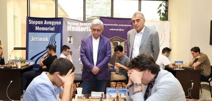 Սերժ Սարգսյանը Ջերմուկում հետևել է շախմատի հուշամրցաշարի խաղերի ընթացքին