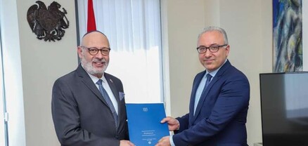 Իսրայելի նորանշանակ դեսպանն իր հավատարմագրերի պատճենը հանձնեց ՀՀ ԱԳ նախարարի տեղակալին