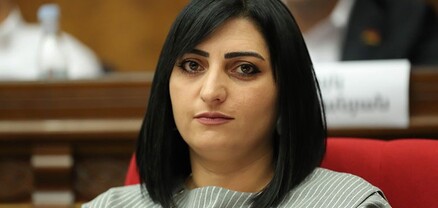 Շնորհակալ եմ մեր խմբակցության ղեկավար Արթուր Վանեցյանին՝ միասին անցած կարճ, բայց լուրջ պայքարի ճանապարհի համար․ Թովմասյան